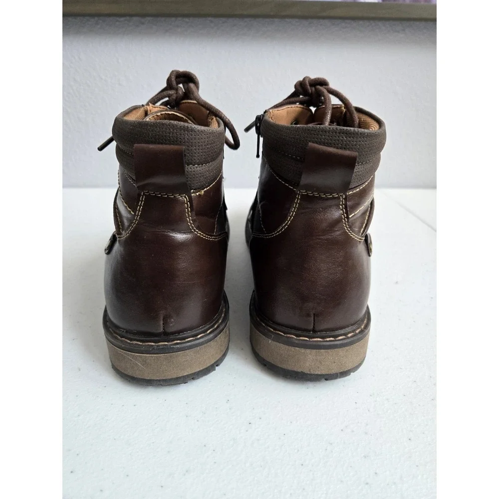 Steve Madden Men display picture 3